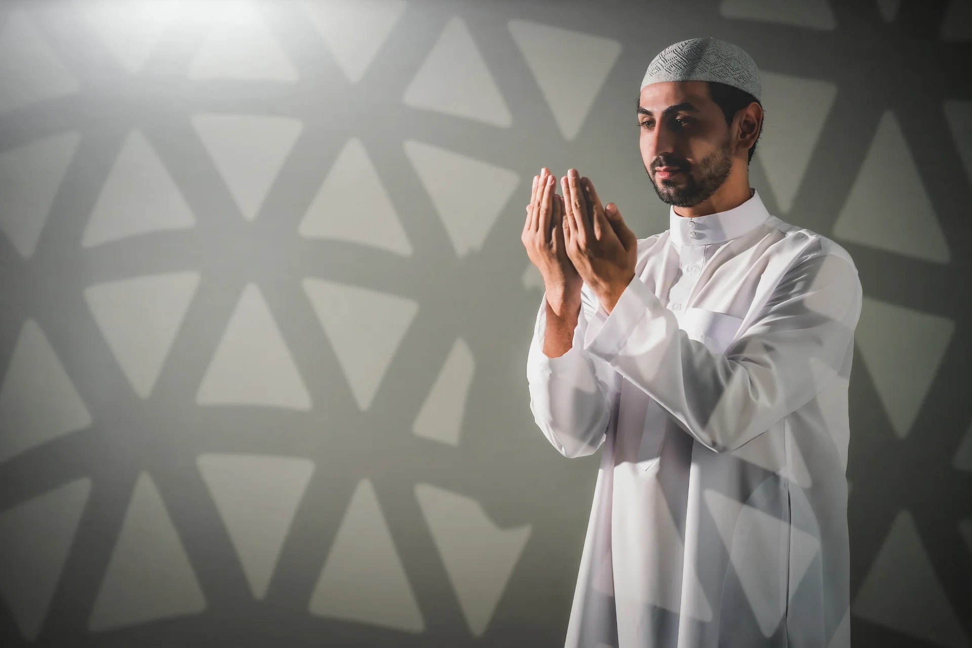 Why Dua for Entering the Masjid Matters
