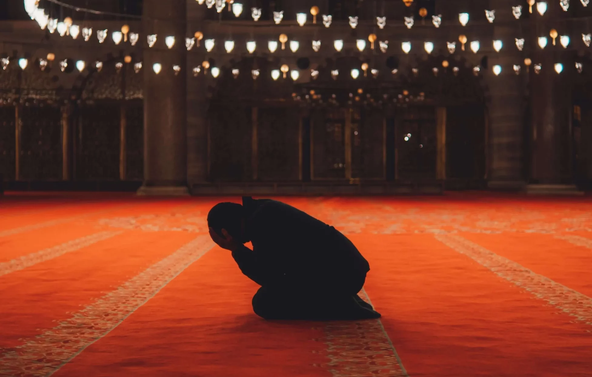 Benefits of praying Tahajjud